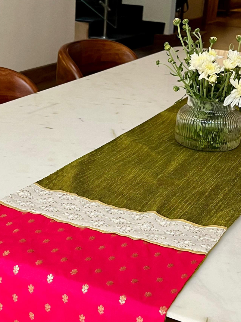 Festive Elegant Table Runner for 6 or 8 seater dining - Green with Pink Border
