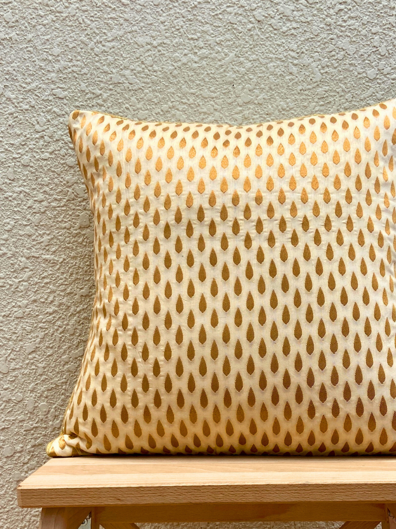 Festive Red, Green & Tear Drop Cream Gold Cushion Cover Combo