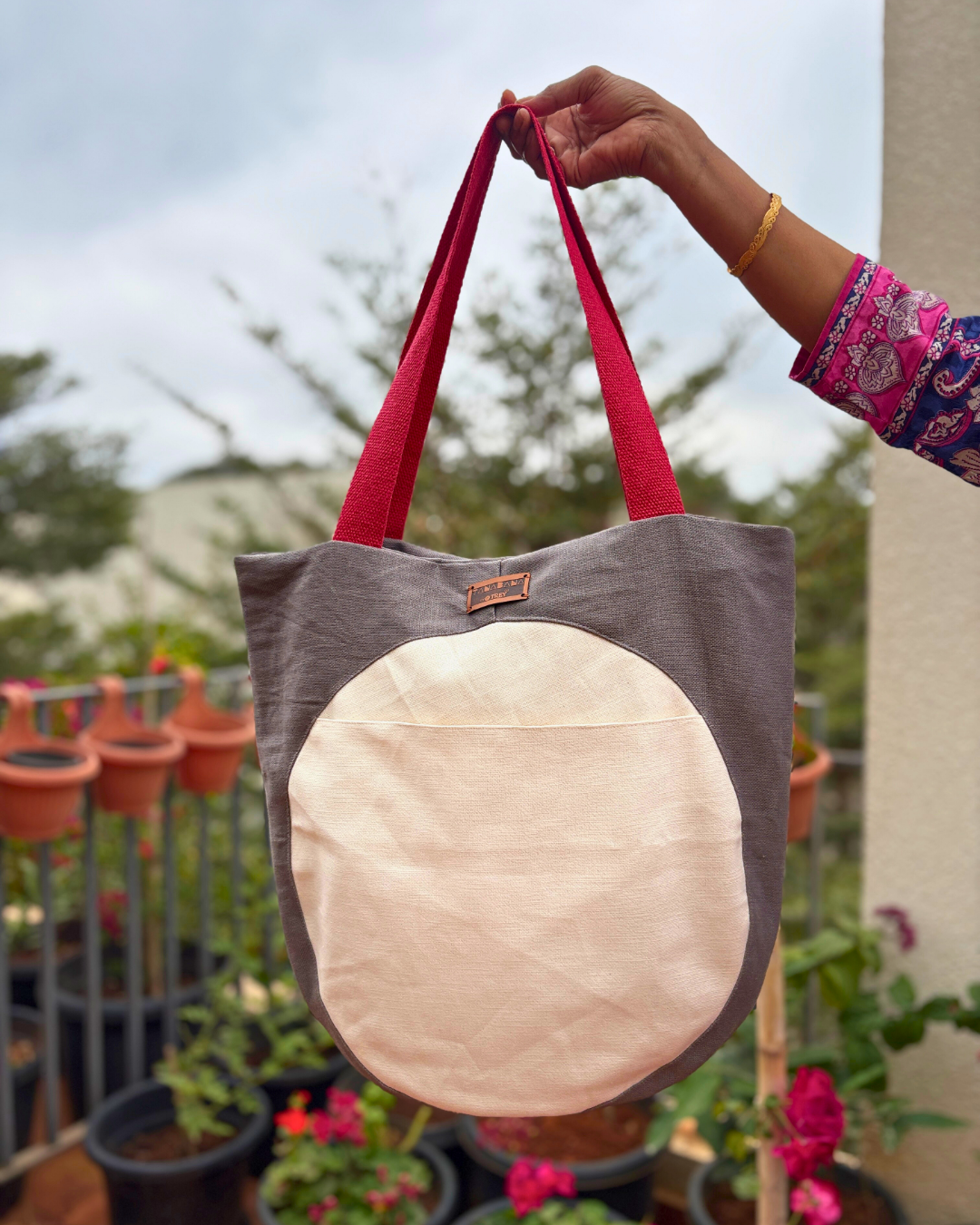 Big Encircle Bag - Green and Off White