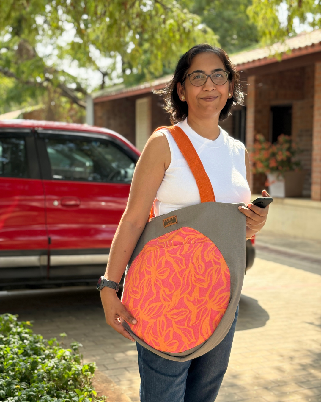 Big Encircle Bag - Grey and Pink Orange Pockets