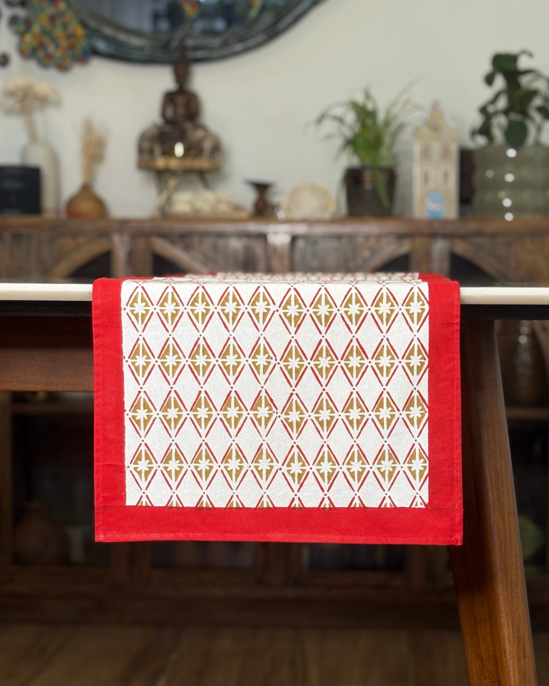 Christmas Table Runner Hand Block Printed 6 Seater - Gifts Print