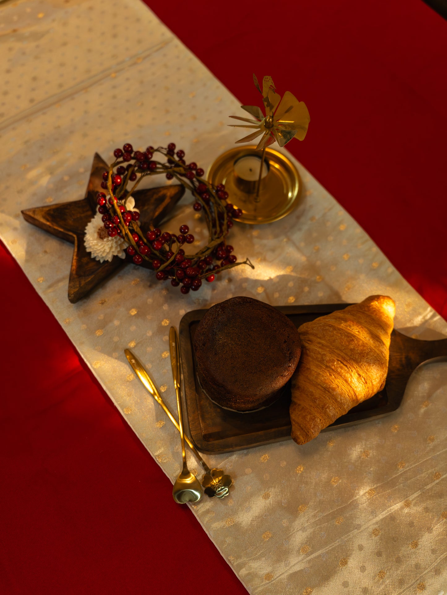 Christmas Table Runner - Off White with Gold Polka