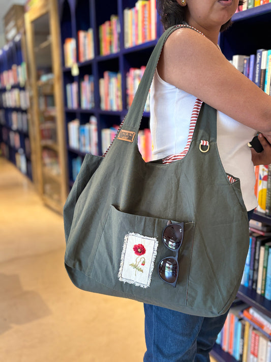 Poppy Pentagon Bag Oversized - Green